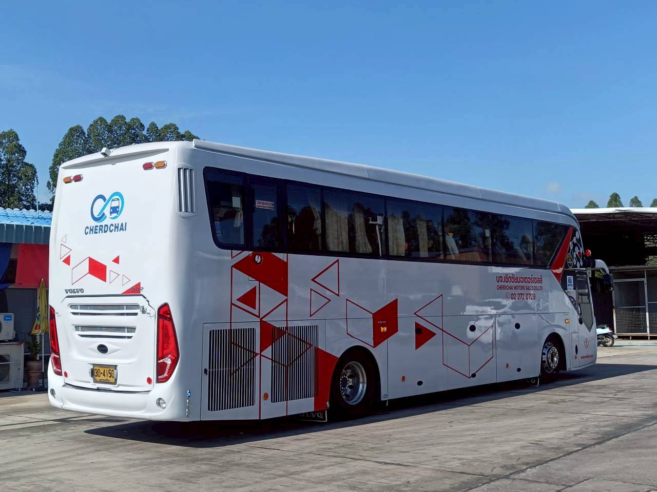 รถบัสขนาด 40 ที่นั่ง